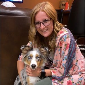 Meet your Posher, Carissa